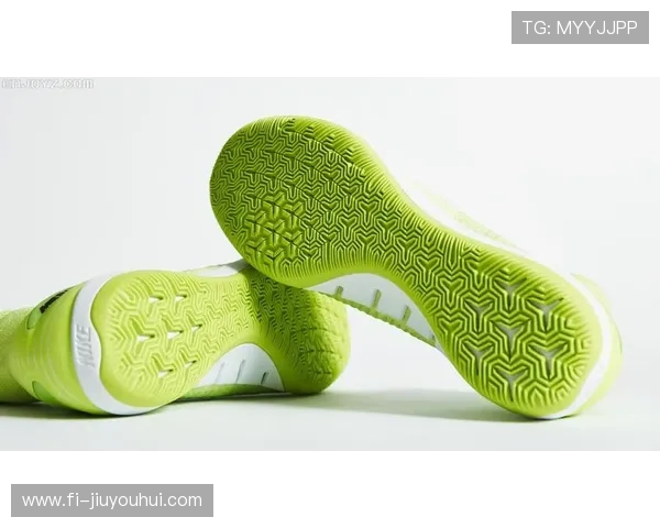 飞鹰二代足球鞋购买指南：如何选择适合自己的最佳款式与尺码